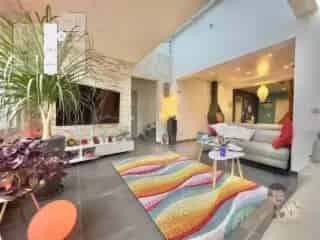 Huis te koop Biesme-sous-Thuin 265m2 3 slaapkamers zwembad garage PEB A