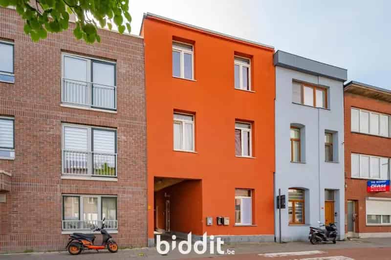 LOT 1 - 3 APPARTEMENTEN - HUIS - MAGAZIJN
