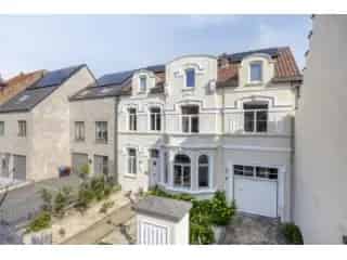 Herenhuis te koop - Sint-Pieters-Leeuw RBT82008