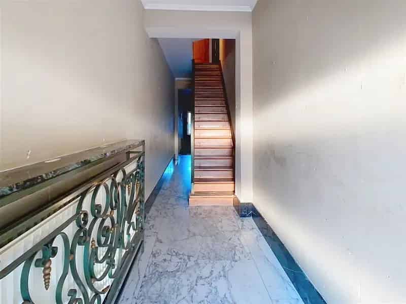 Ruime woning, 2 slpks  inrichtb. zolder, terras, 96ca