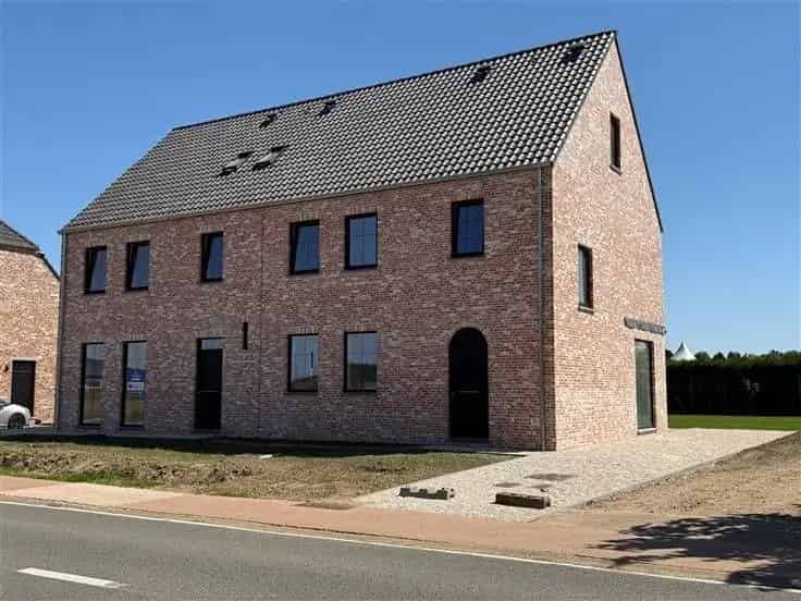 Huis Te Koop Vorst: Nieuwbouw Nabij Centrum