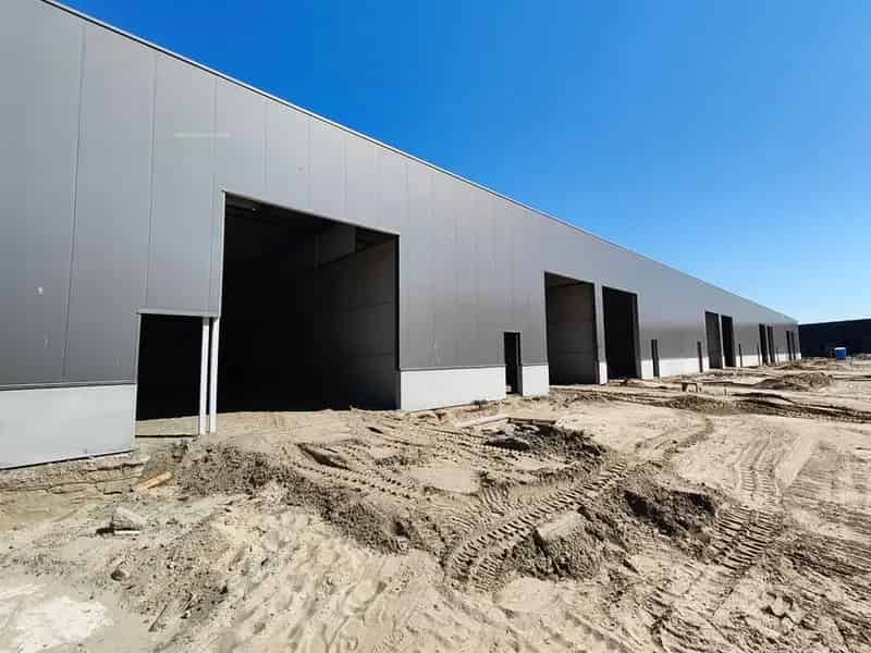 Nieuwbouw bedrijfsgebouw te huur in Portis Brugge