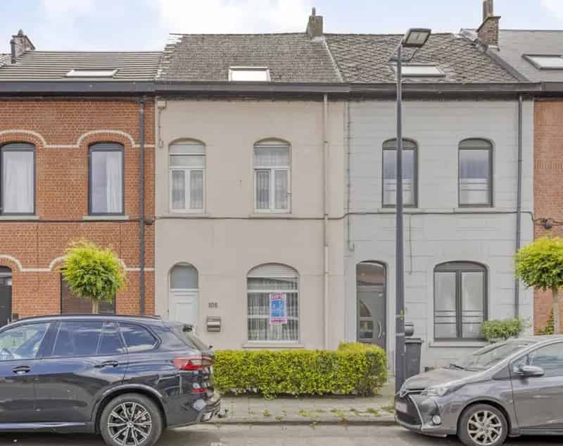 Te Huur: Ruime 4 Slaapkamers Stadswoning Aalst