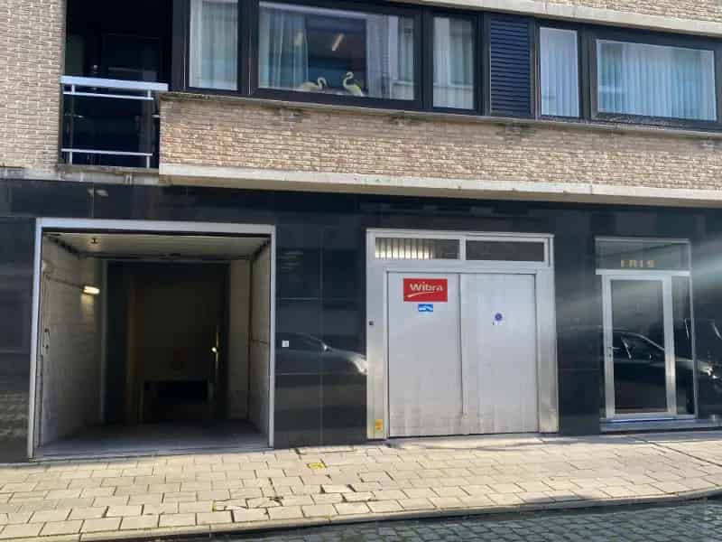 Parkingplaats in Res. Iris