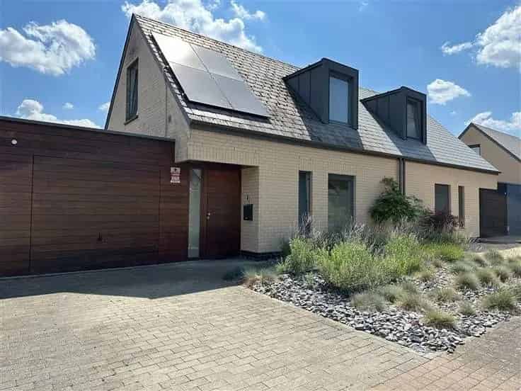 Huis te koop Ath - 2 slaapkamers, garage, tuin en jacuzzi
