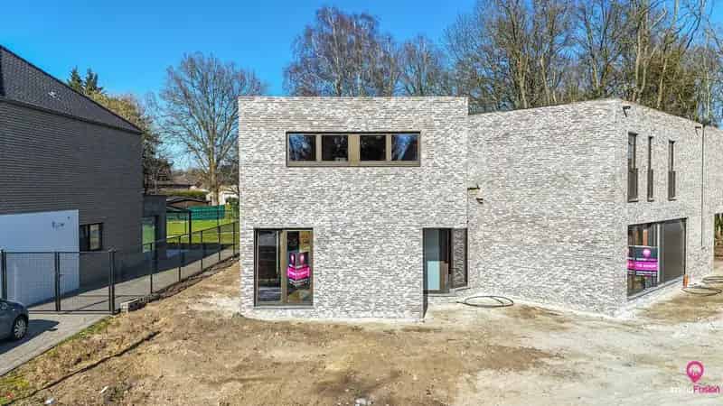 Moderne Casco Woning met 3slpks nabij centrum Houthalen!