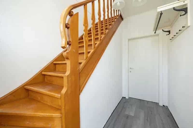IN OPTIE. Ruime woning met 4slk op 1470m²