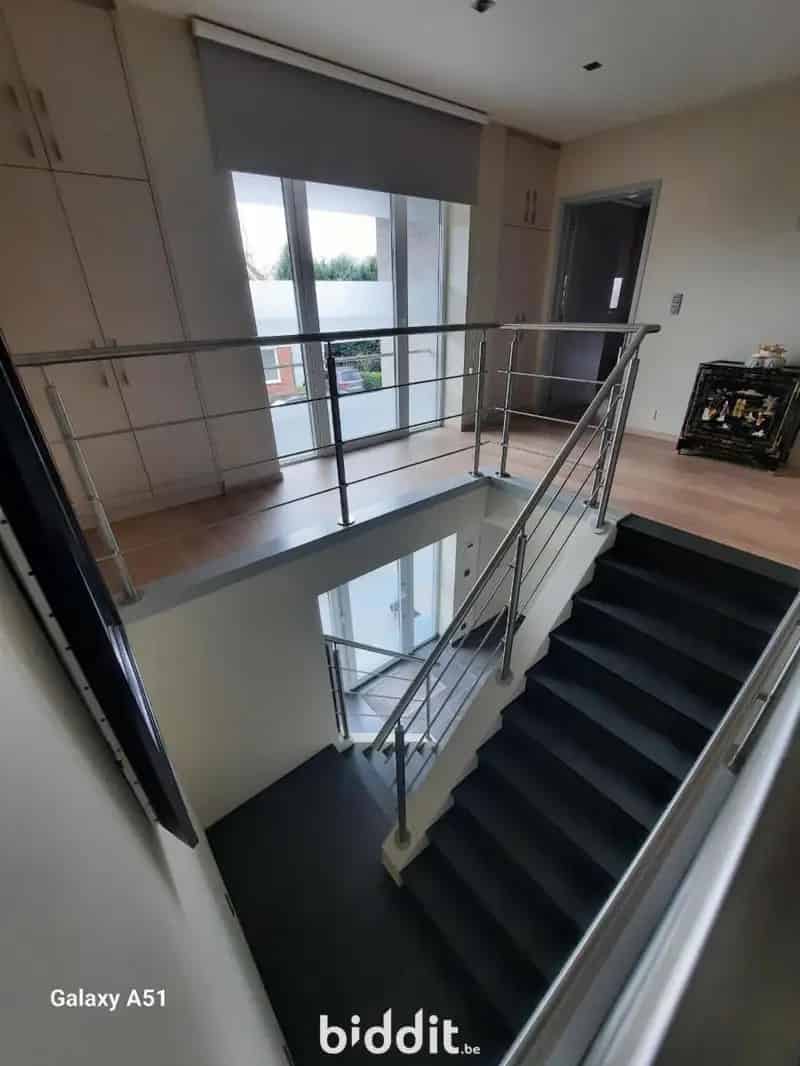 Instapklare, moderne, goed gelegen woning 