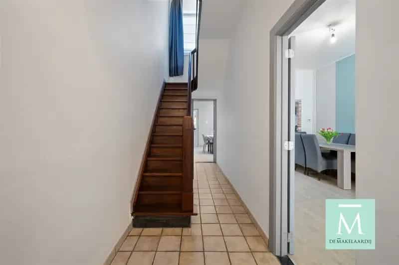 Uiterst verzorgde woning met 2 slaapkamers, terras en tuin!