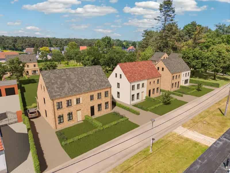 Nieuwbouwwoning met 3 (mog. 4) slpks en E peil 20 op rustige locatie