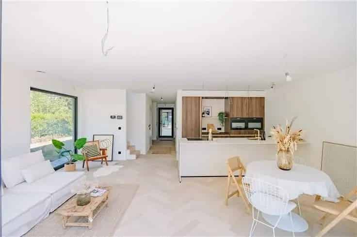 Moderne Nieuwbouwwoning te Koop Ruim Perceel Luxe Afwerking