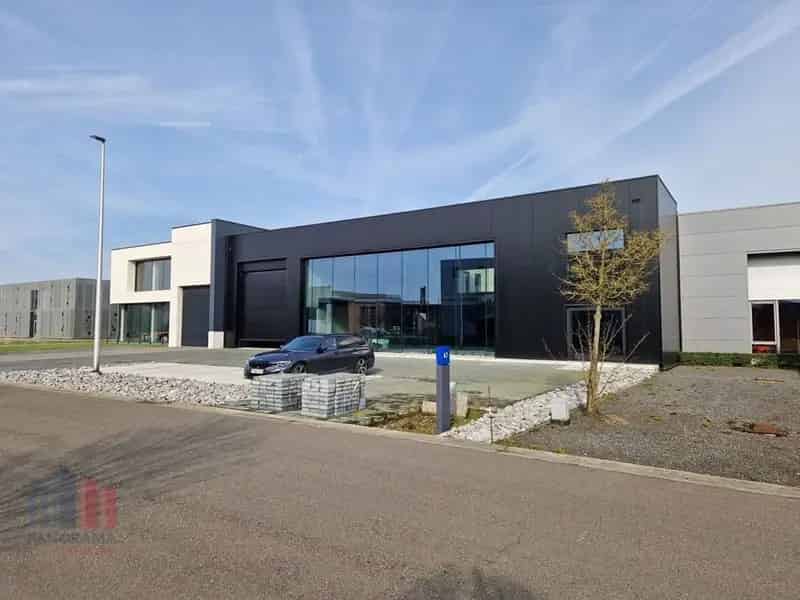 Nieuwbouw bedrijfsgebouw te koop in Duffel