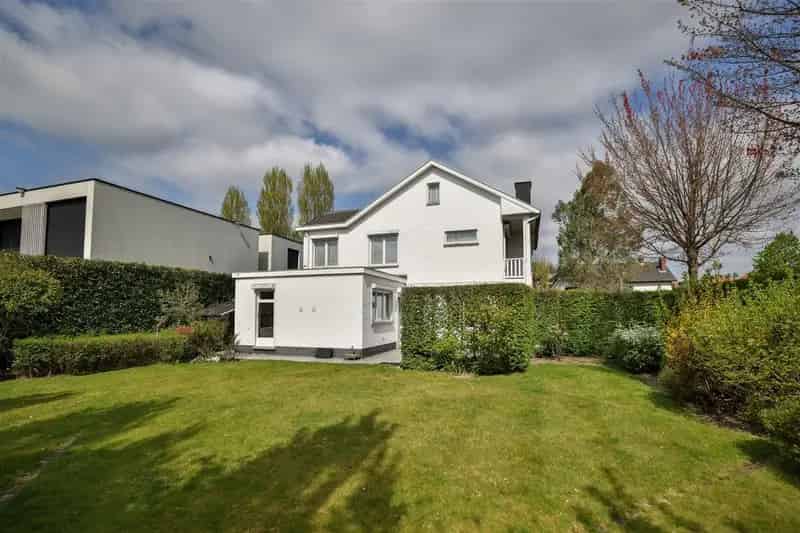 Huis te huur Edegem: Ruime villa 4 slaapkamers