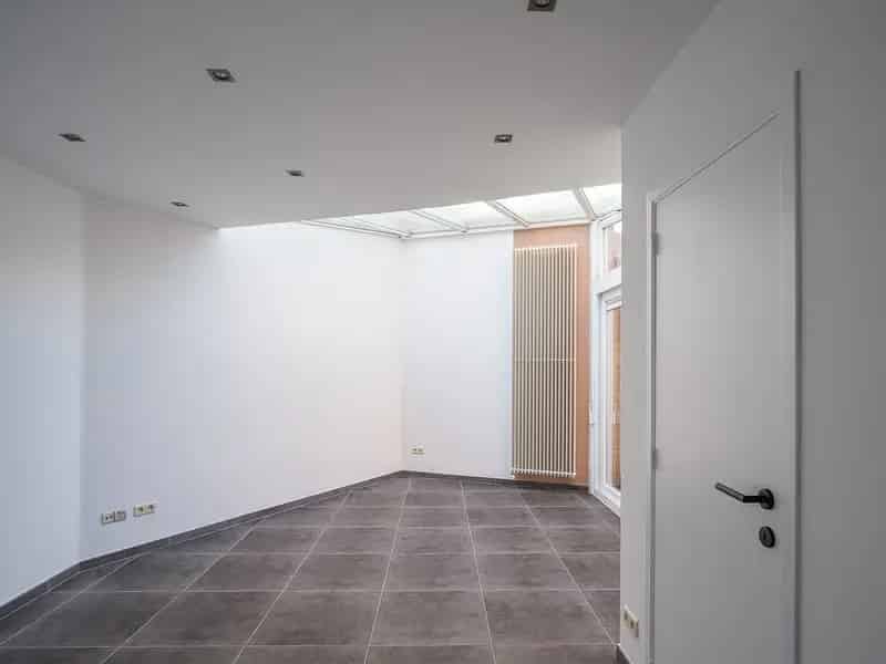 Hippe stadswoning met zonnige koer