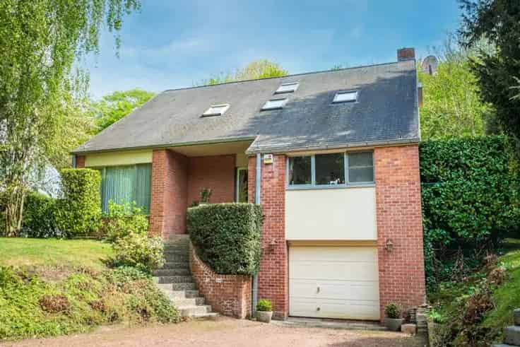 Villa te renoveren 195m² 13a50 tuin