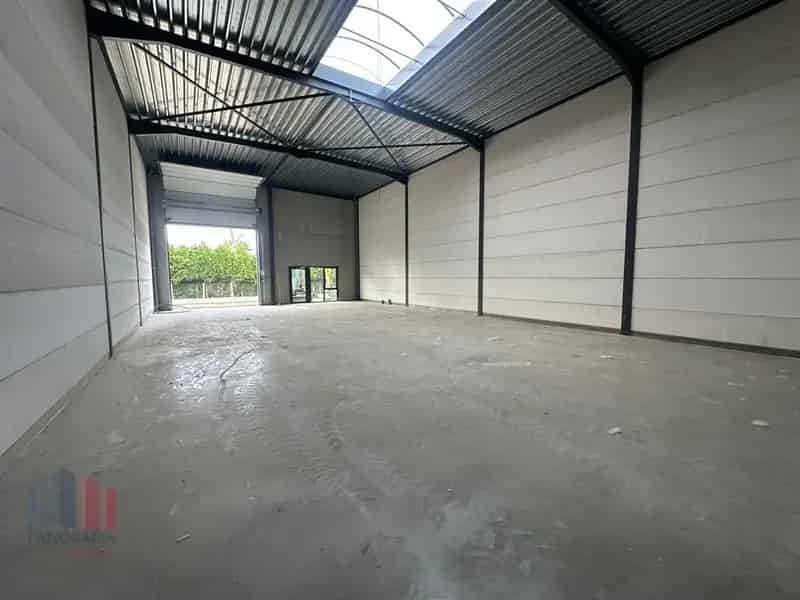 Nieuwbouw bedrijfsgebouw te koop in Bedrijvenpark Industrielaan Moorslede Moorslede