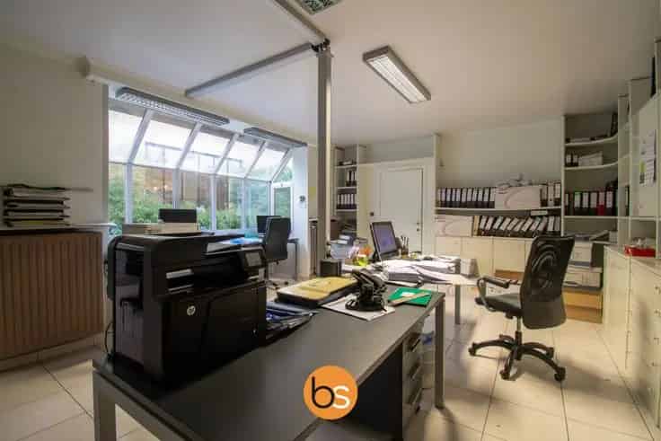 Handelspand met Woonst te Koop Sint-Eloois-Winkel