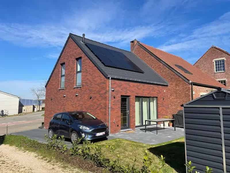 Huis te huur: Instapklare 2-slaapkamer woning nabij centrum Bierbeek