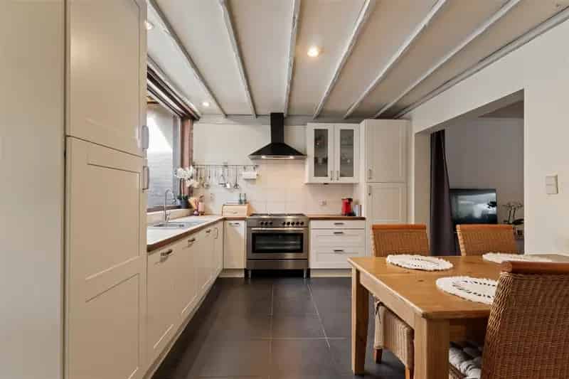 gezinswoning met tuin en 3 slaapkamers