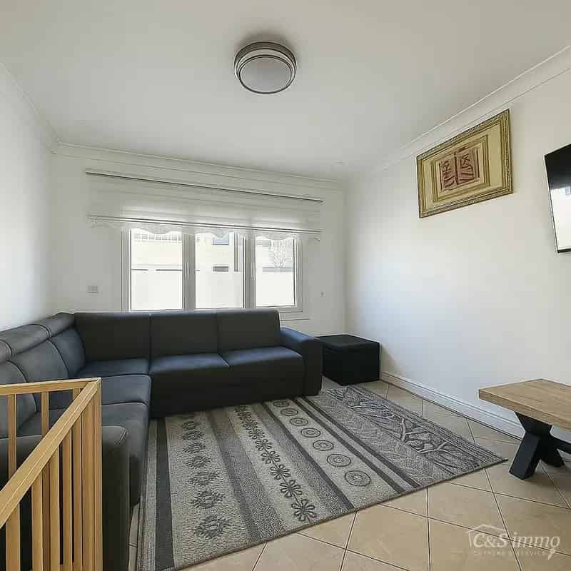 Huis te huur Merksem: 3 slaapkamers, instapklaar