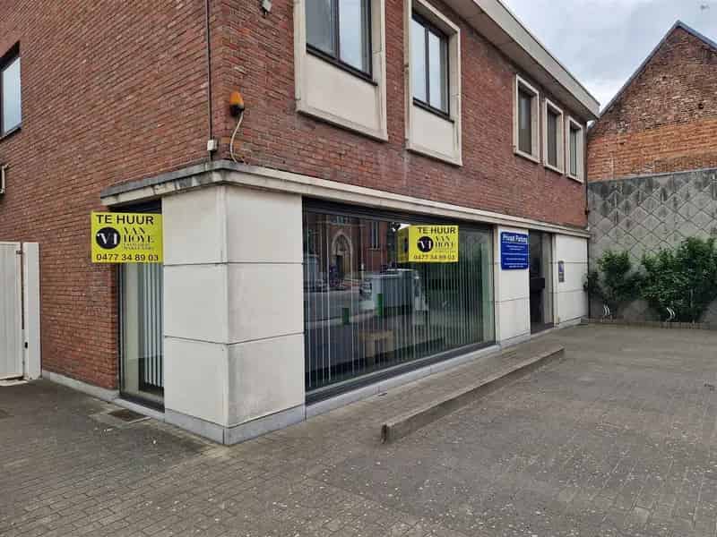volledig ingerichte Kantoorruimte - handelspand van 179m²