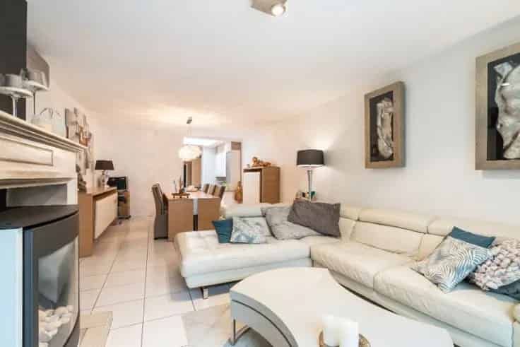 Huis Te Koop Lokeren: Instapklare woning met 3 slaapkamers