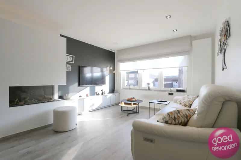 INSTAPKLARE HOB - 3 SLK - VERANDA - TUIN - TERRAS - 2GARAGES