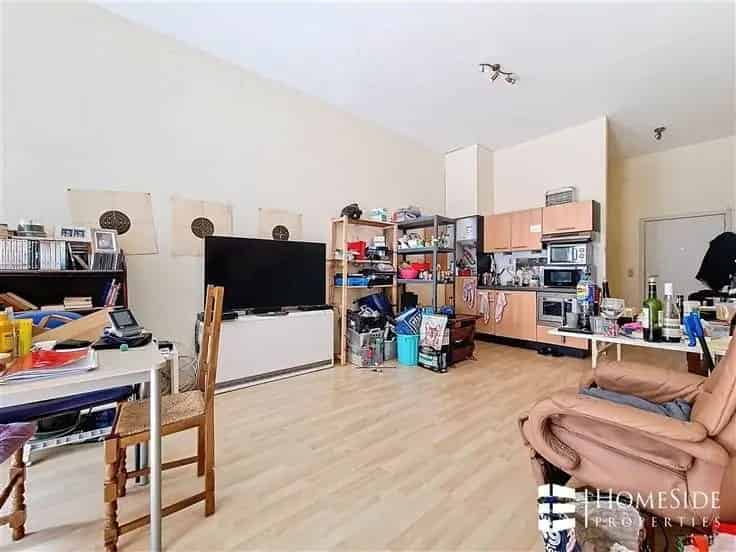Studio Te Koop