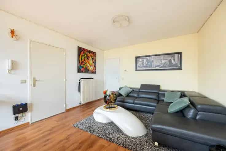 Verhuurd Dakappartement 1 Slaapkamer Oud T