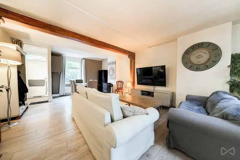 Huis met drie slaapkamers in Rochefort