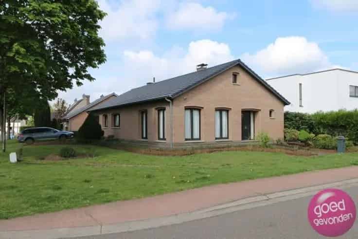 Huis Te Koop 2-3 Slaapkamers Tuin Garage Rustig Centraal