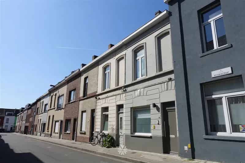 Huis te huur Gent: Centraal gelegen woning met ruim terras