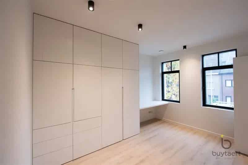 Duurzaam en stijlvolle nieuwbouw rijwoning + tuin!