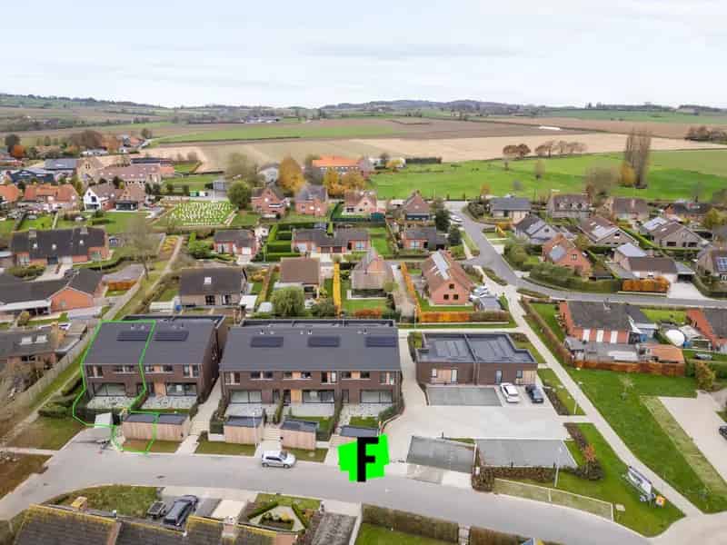 Nieuwbouwwoning met 3 slaapkamers, staanplaats in Westouter