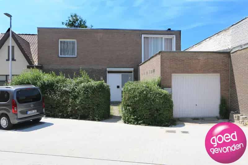 Huis te huur 4 slaapkamers 2 living stadstuin terras garage