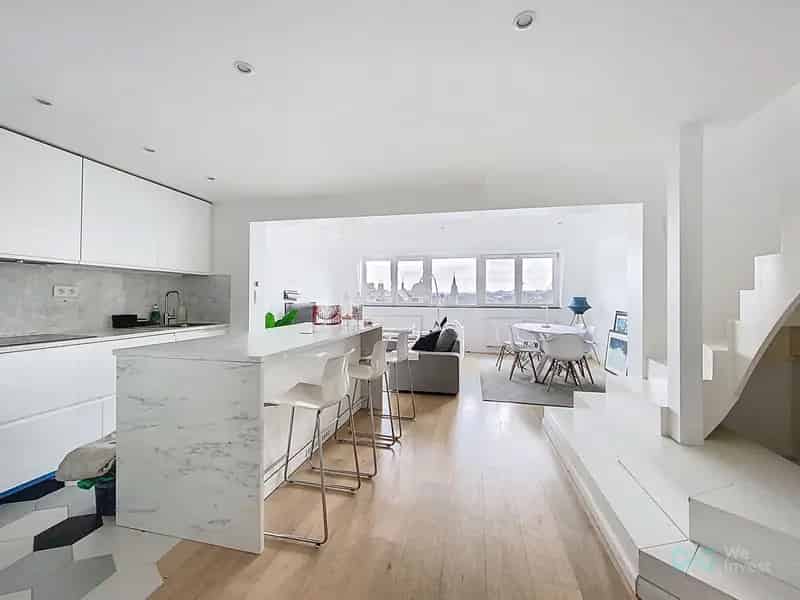 Duplex met twee slaapkamers in Ixelles