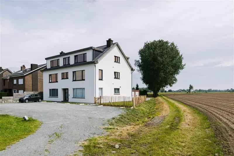 Goed bereikbare garagebox in Haasdonk