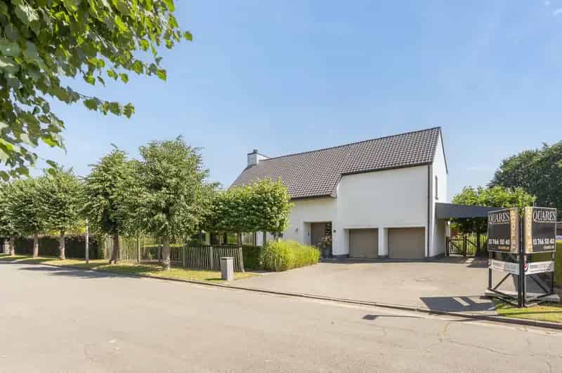 Ruime Open Bebouwing te Lokeren 3 slaapkamers Grote Tuin Dubbele Garage