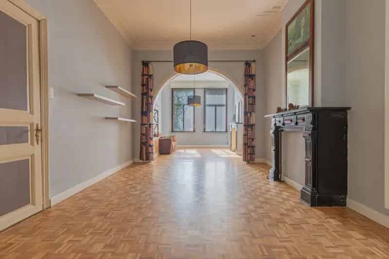 Ruime stadswoning met karakter