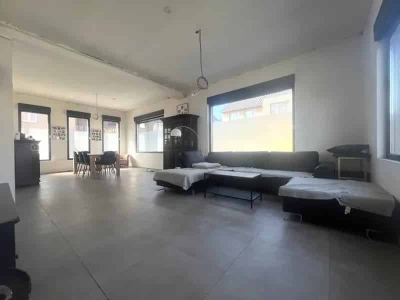 Energiezuinige vrijstaande woning in hartje Koekelare!