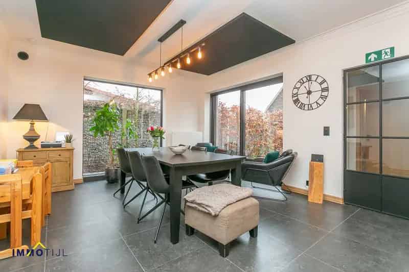 Fraaie woning met prachttuin te Opstal!