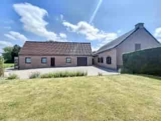 Huis te koop Celles 3 slaapkamers tuin bijgebouw