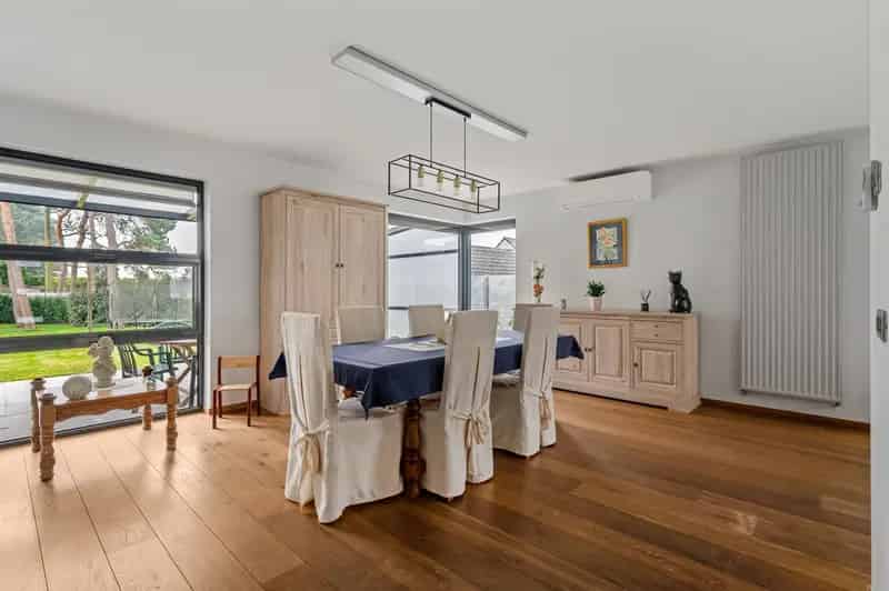 Instapklare woning (186 m²) met 4 slaapkamers en aangelegde tuin te koop!