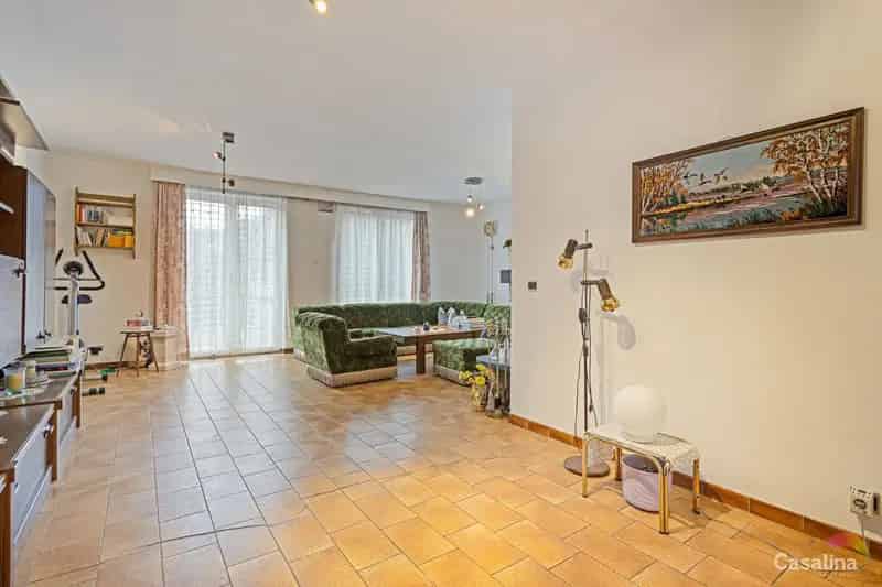 Driegevelwoning met prachtig tuin