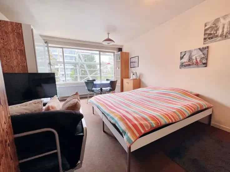 Studio Te Koop