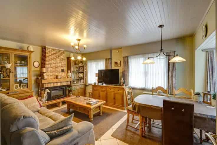 Huis Te Koop Lier 2 Slaapkamers Grote Garage Veranda