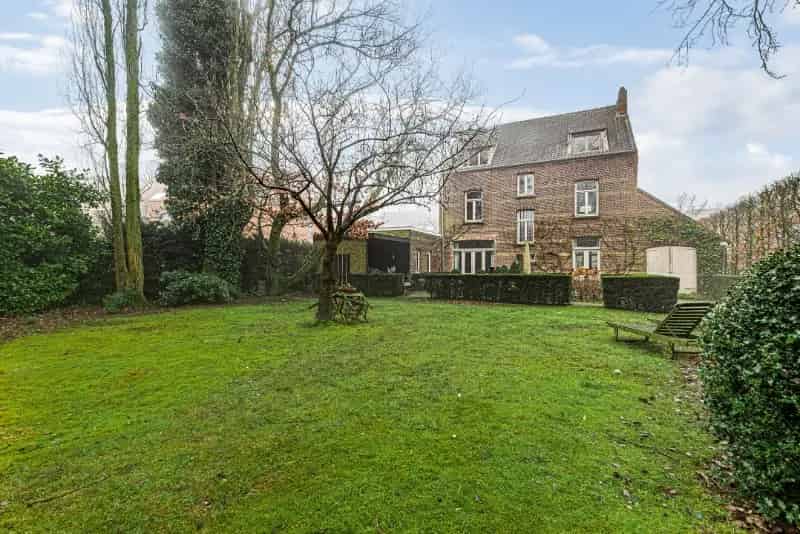 Herenwoning te Reet 5 slaapkamers garage parktuin