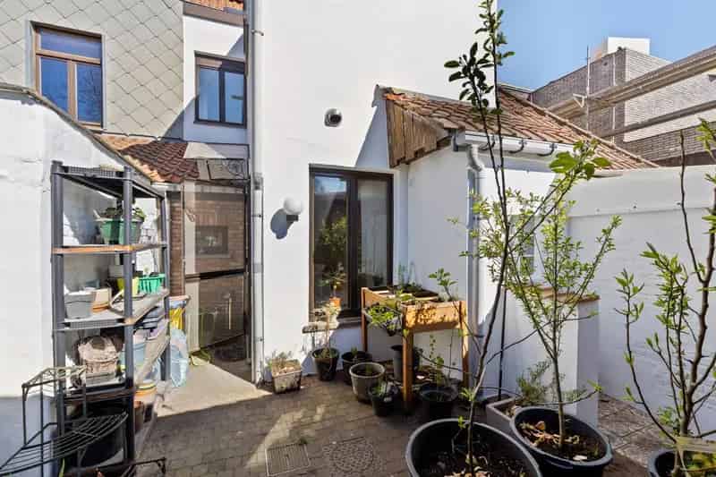 Instapklare woning op een topligging met 4 slaapkamers en tuin!