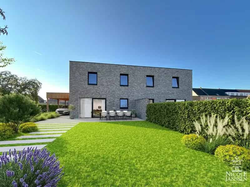 Volledig afgewerkte halfvrijstaande BEN-woning met drie slaapkamers en carport