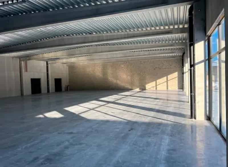 Handelszaak  te huur - 445 m2.